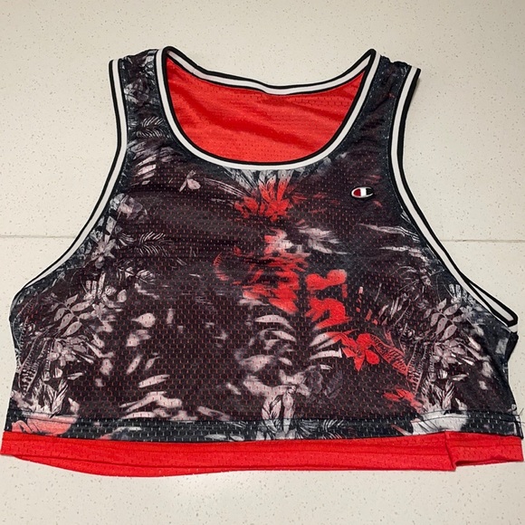 Woman’s Champion Reversible Crop Jersey - Picture 4 of 7